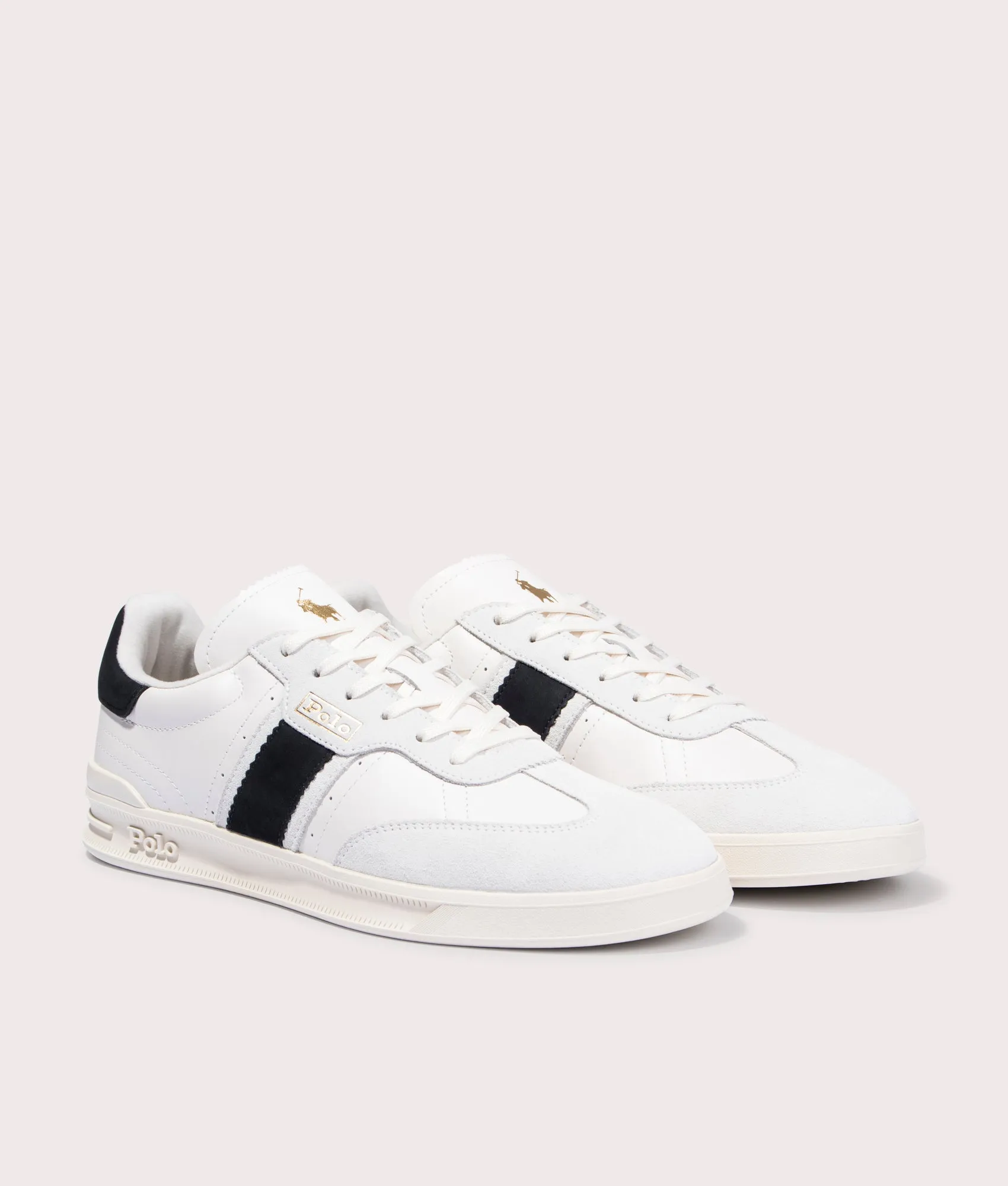 HTR AERA Low Top Lace Sneakers