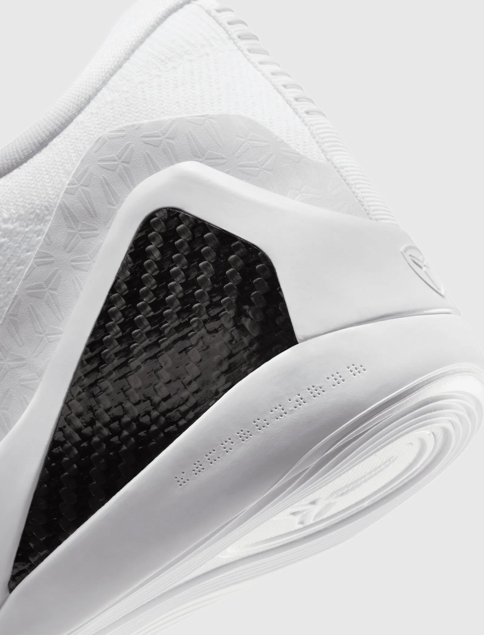 KOBE IX ELITE LOW PROTRO "WHITE"