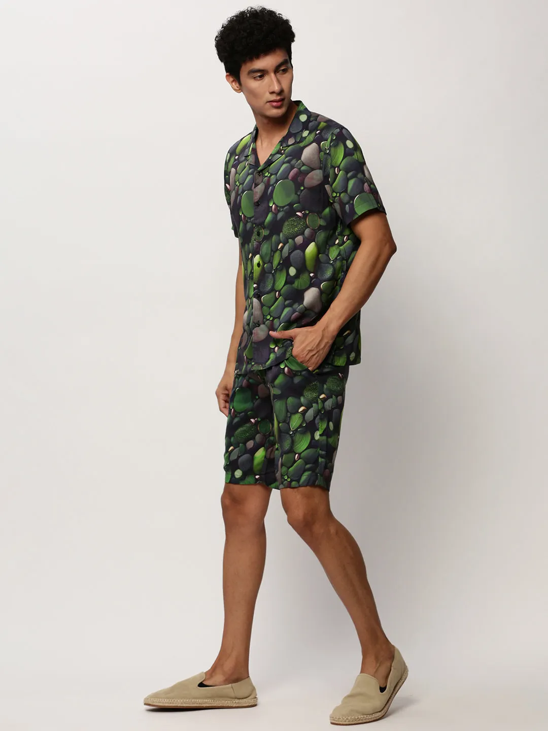 Men Green Printed Casual Co ords