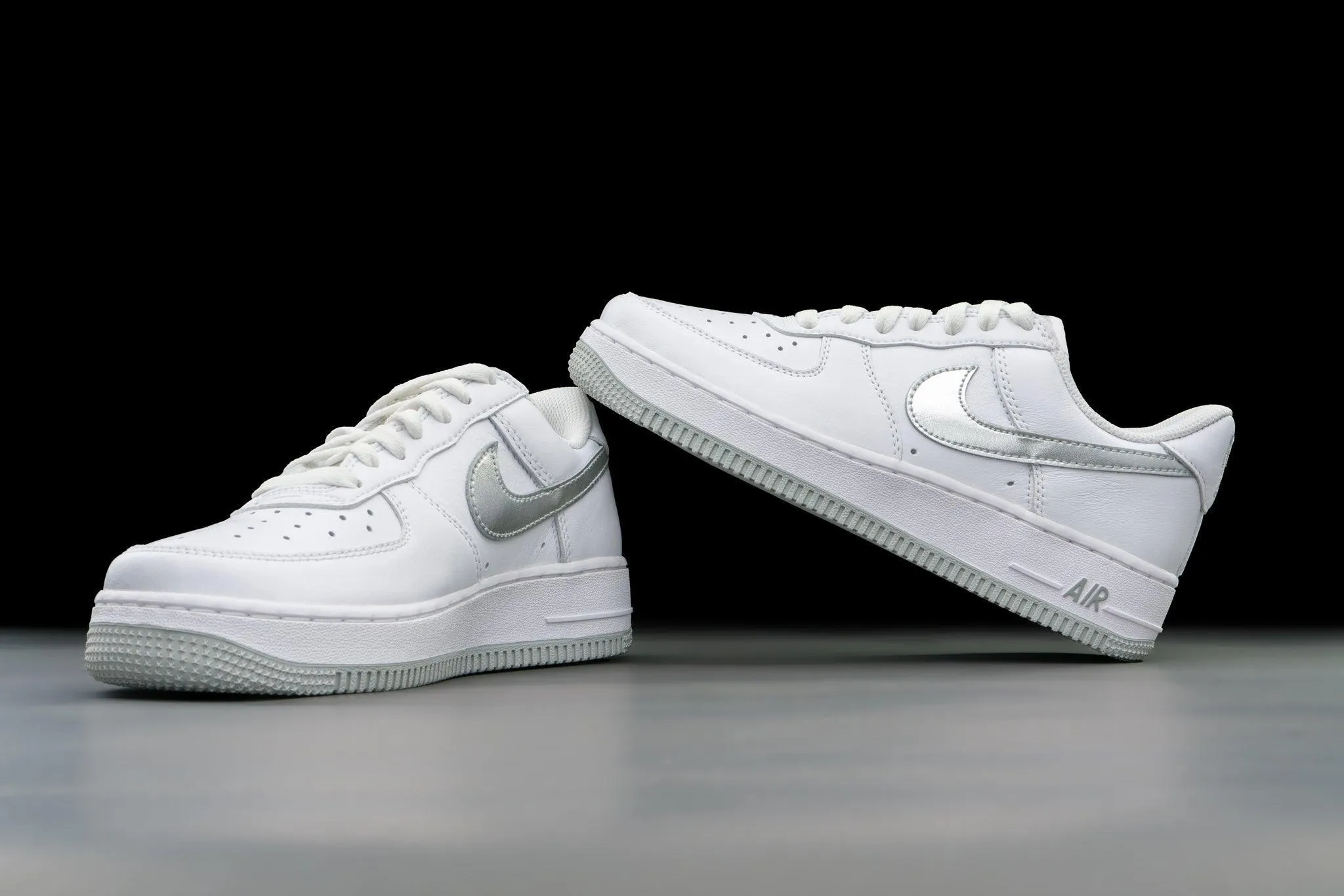 Nike Air Force 1 '07 Low Color of the Month White Metallic Silver