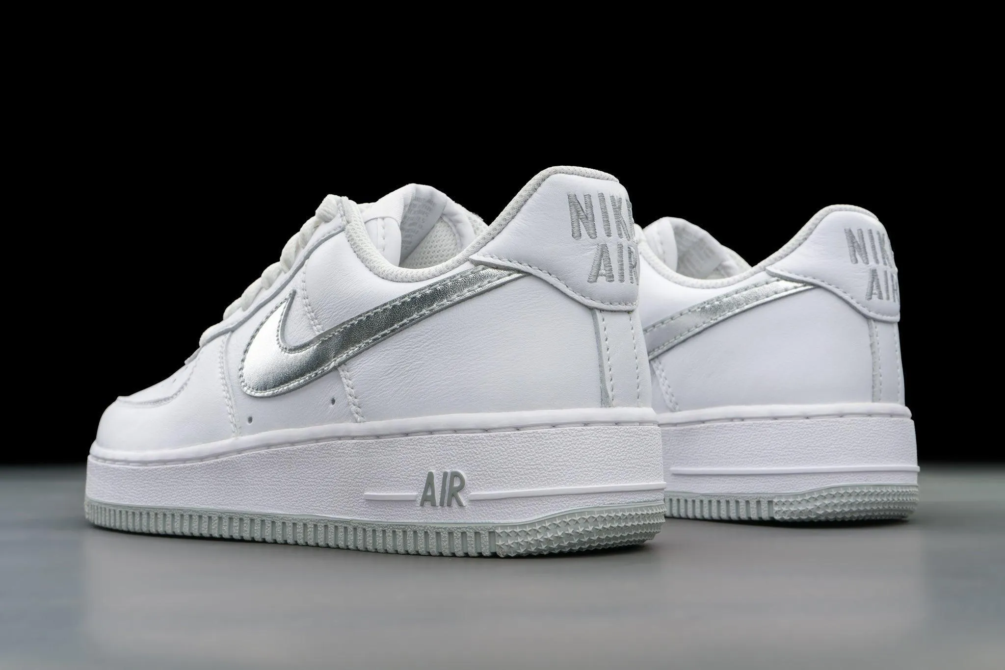 Nike Air Force 1 '07 Low Color of the Month White Metallic Silver