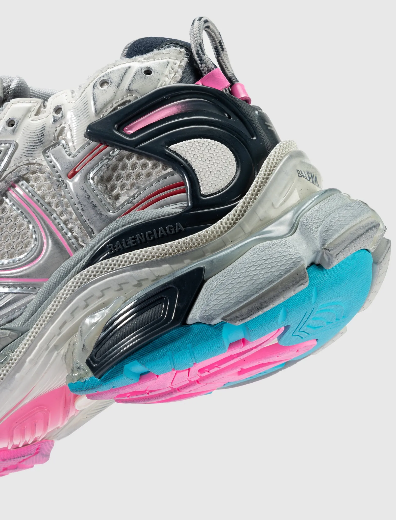 RUNNER SNEAKER "EGGSHELL/GREY/PINK/BLUE"