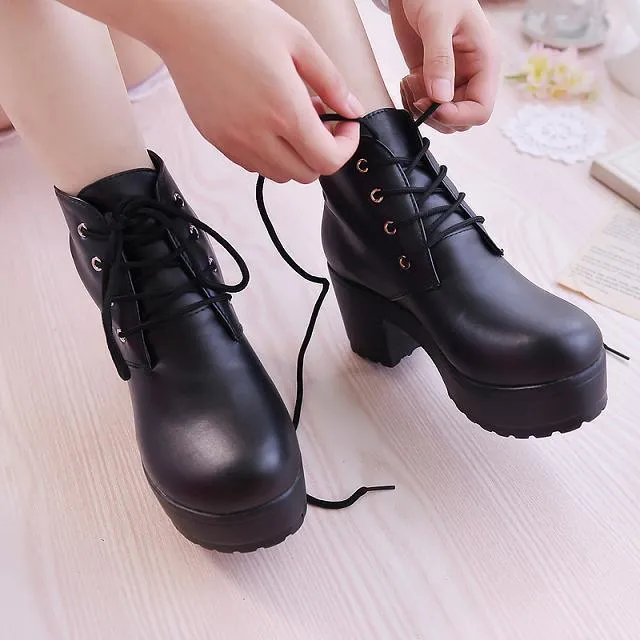 Women ankle short solid color lace up chunky heel platform boots