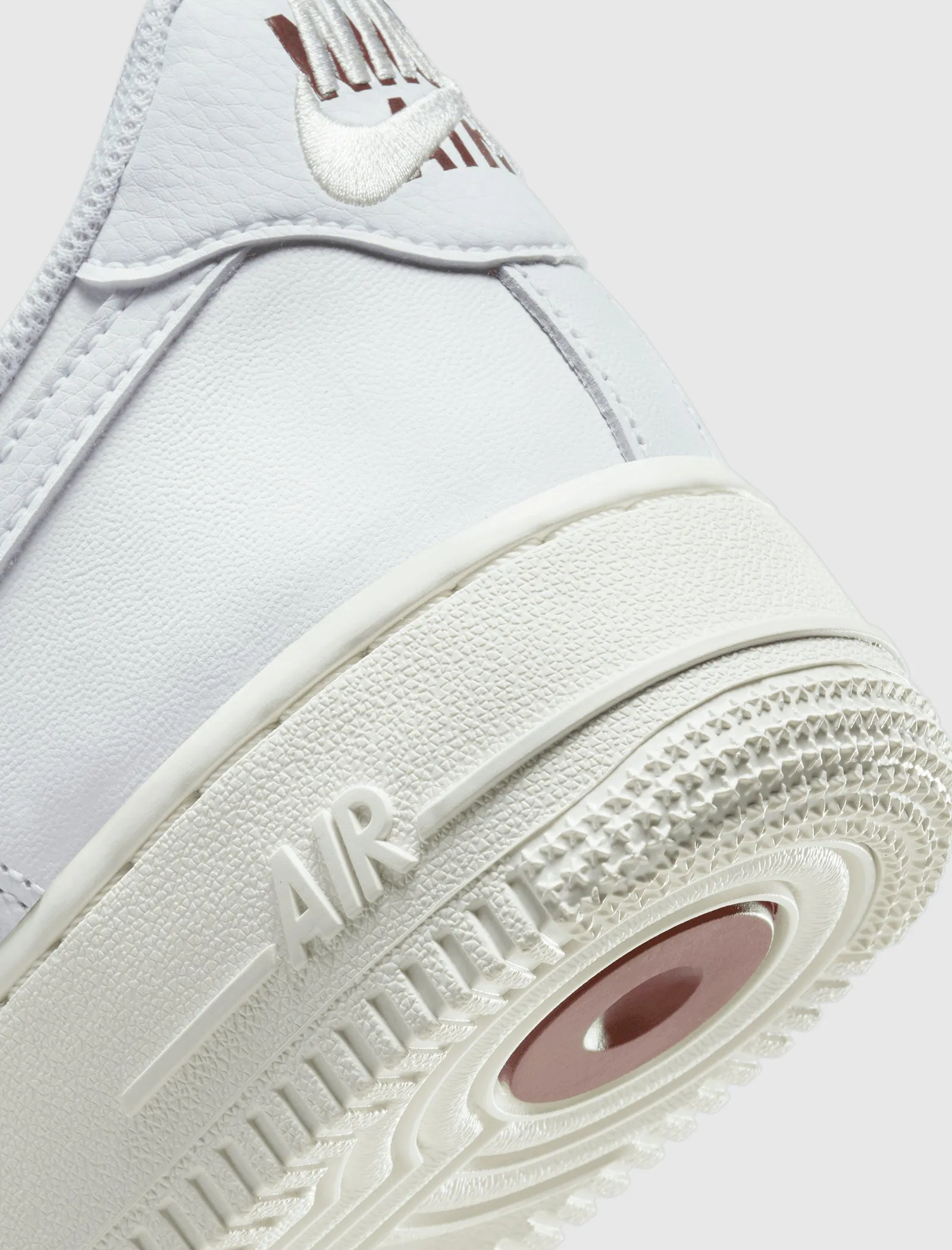 WOMEN'S AIR FORCE 1 '07 PRM LOW "JEWEL"